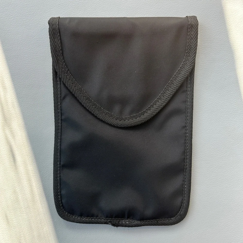 🎞️ Anti X-Ray Camera Film Pouch X-Ray Blocking Airports Security Luggage Black 📸